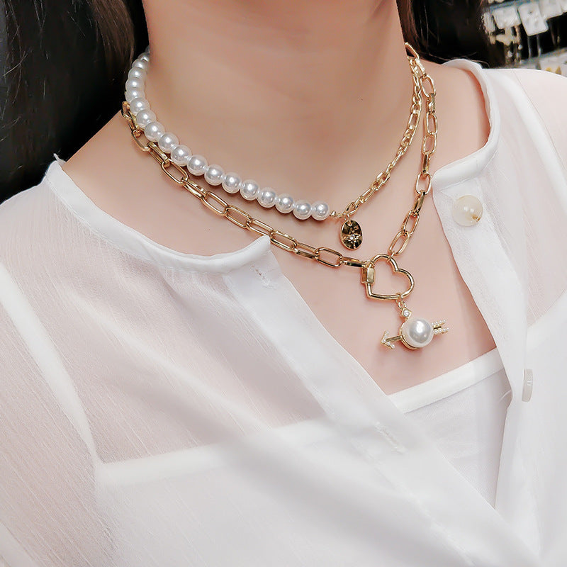 Double irregular clavicle chain