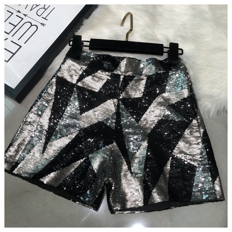 Fashionable Women's Pants Go With Everything