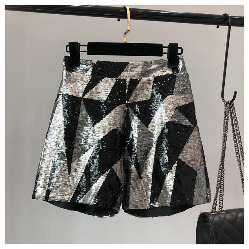 Fashionable Women's Pants Go With Everything
