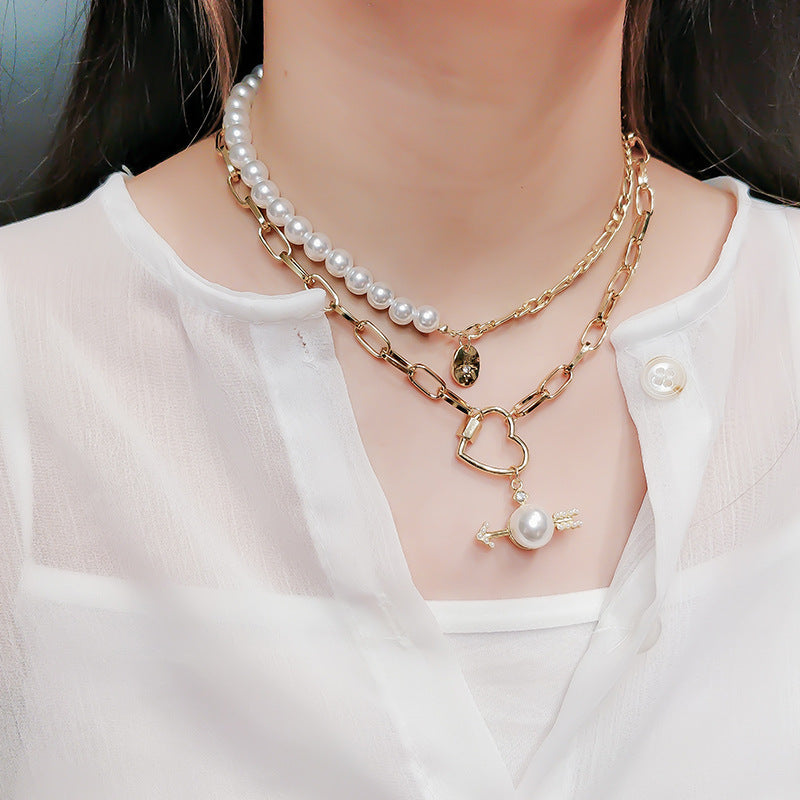 Double irregular clavicle chain